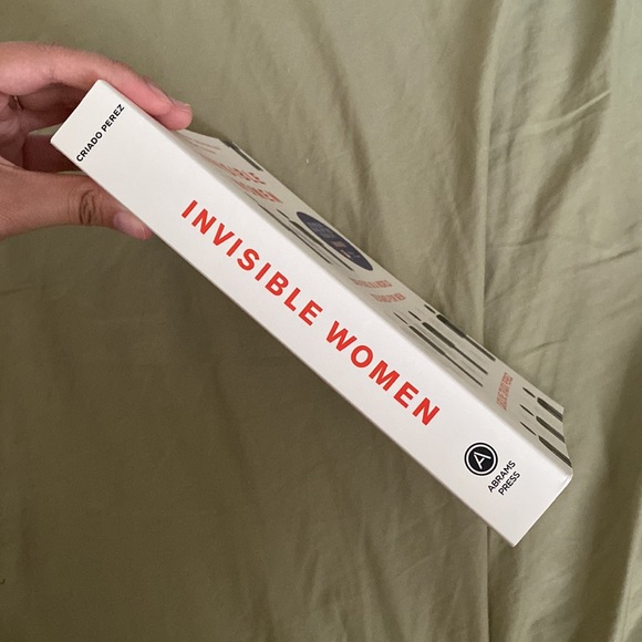 Invisible Women by Caroline Criado Perez - Picture 3 of 5